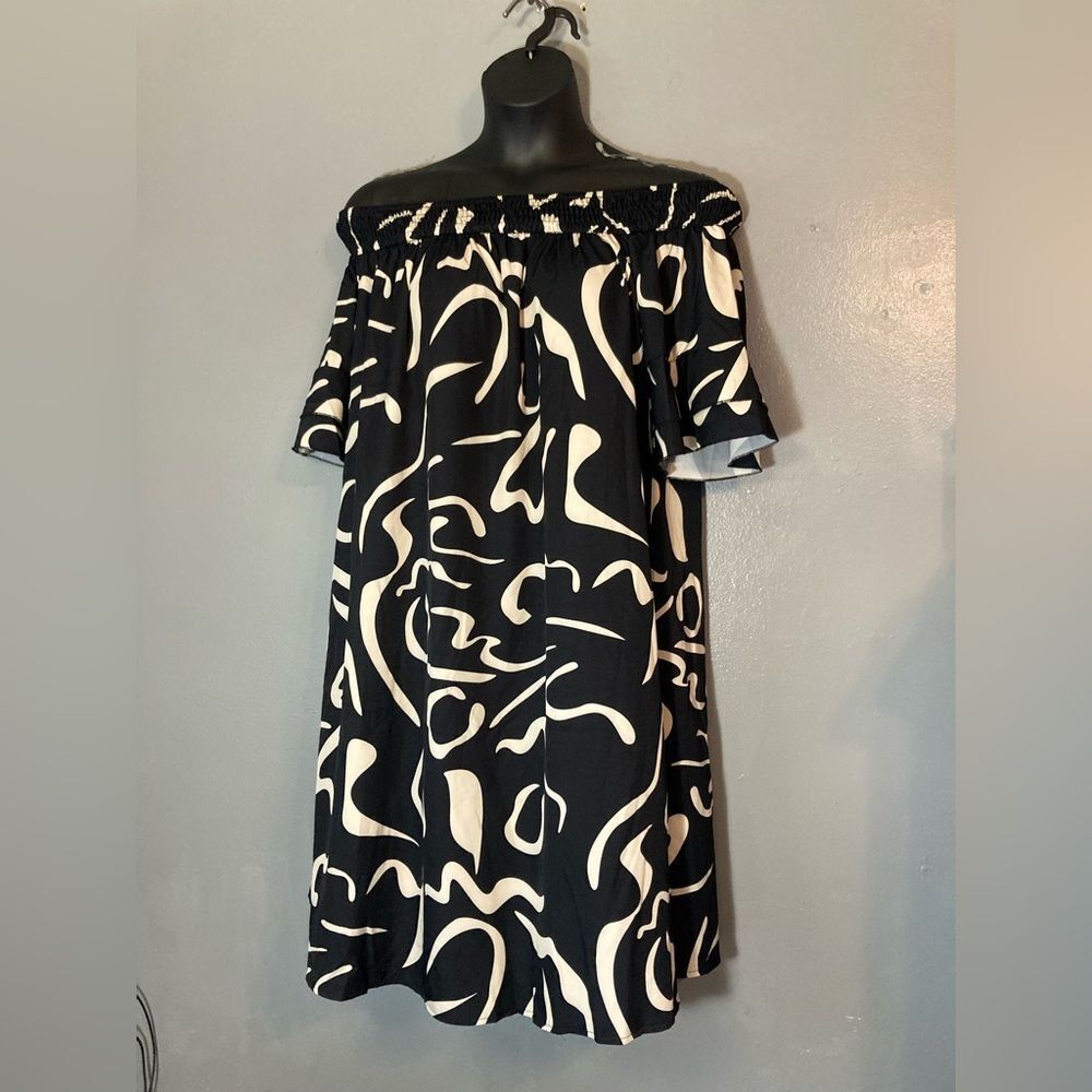 SHEIN Curve Black and White Off Shoulder Flare Dress